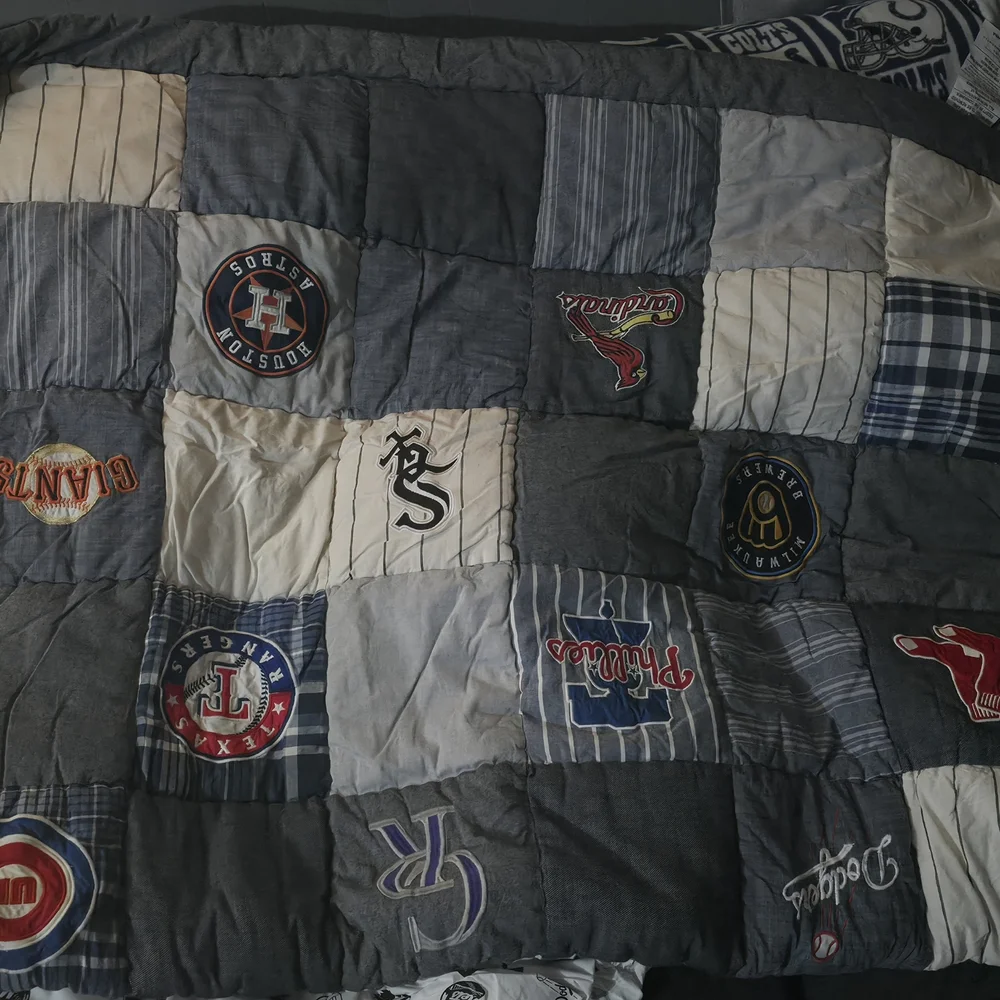 Pottery Barn Teen MLB Patchwork QUILT - Blue, Gray, White. (No Sham)